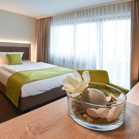 Aramis Tagungs- Und Sporthotel Gaufelden ภายนอก รูปภาพ