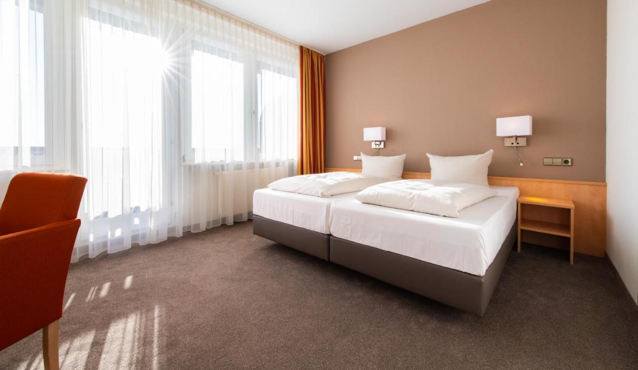 Aramis Tagungs- Und Sporthotel Gaufelden ภายนอก รูปภาพ