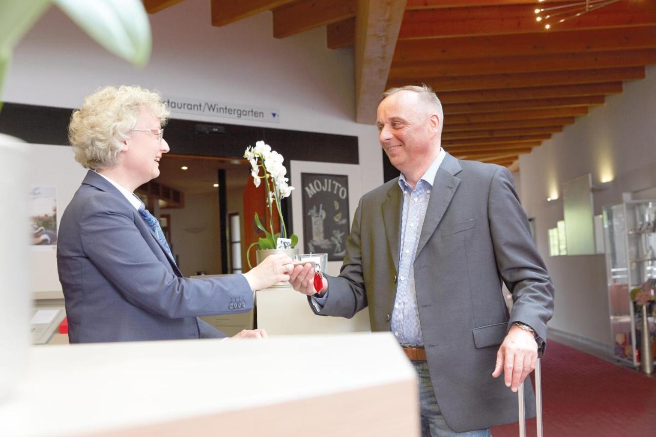 Aramis Tagungs- Und Sporthotel Gaufelden ภายนอก รูปภาพ