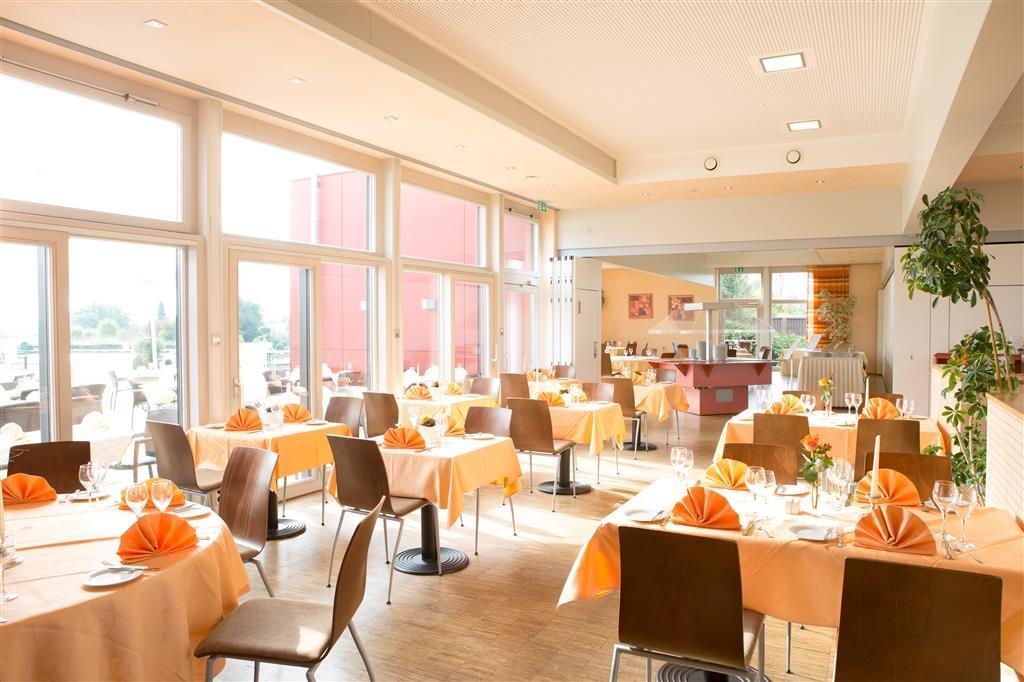 Aramis Tagungs- Und Sporthotel Gaufelden ภายนอก รูปภาพ