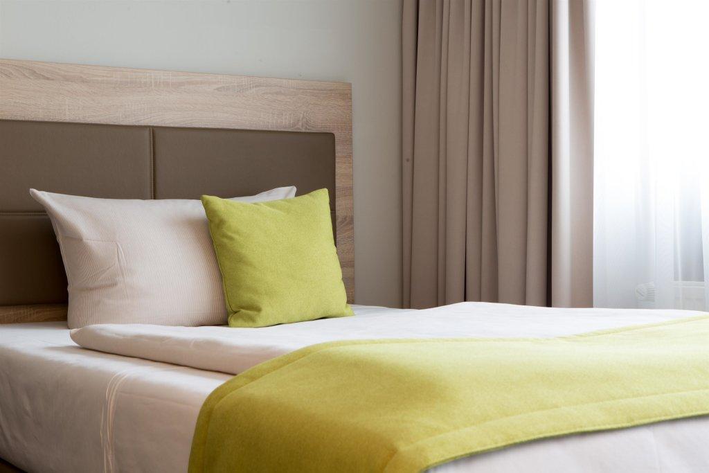 Aramis Tagungs- Und Sporthotel Gaufelden ภายนอก รูปภาพ