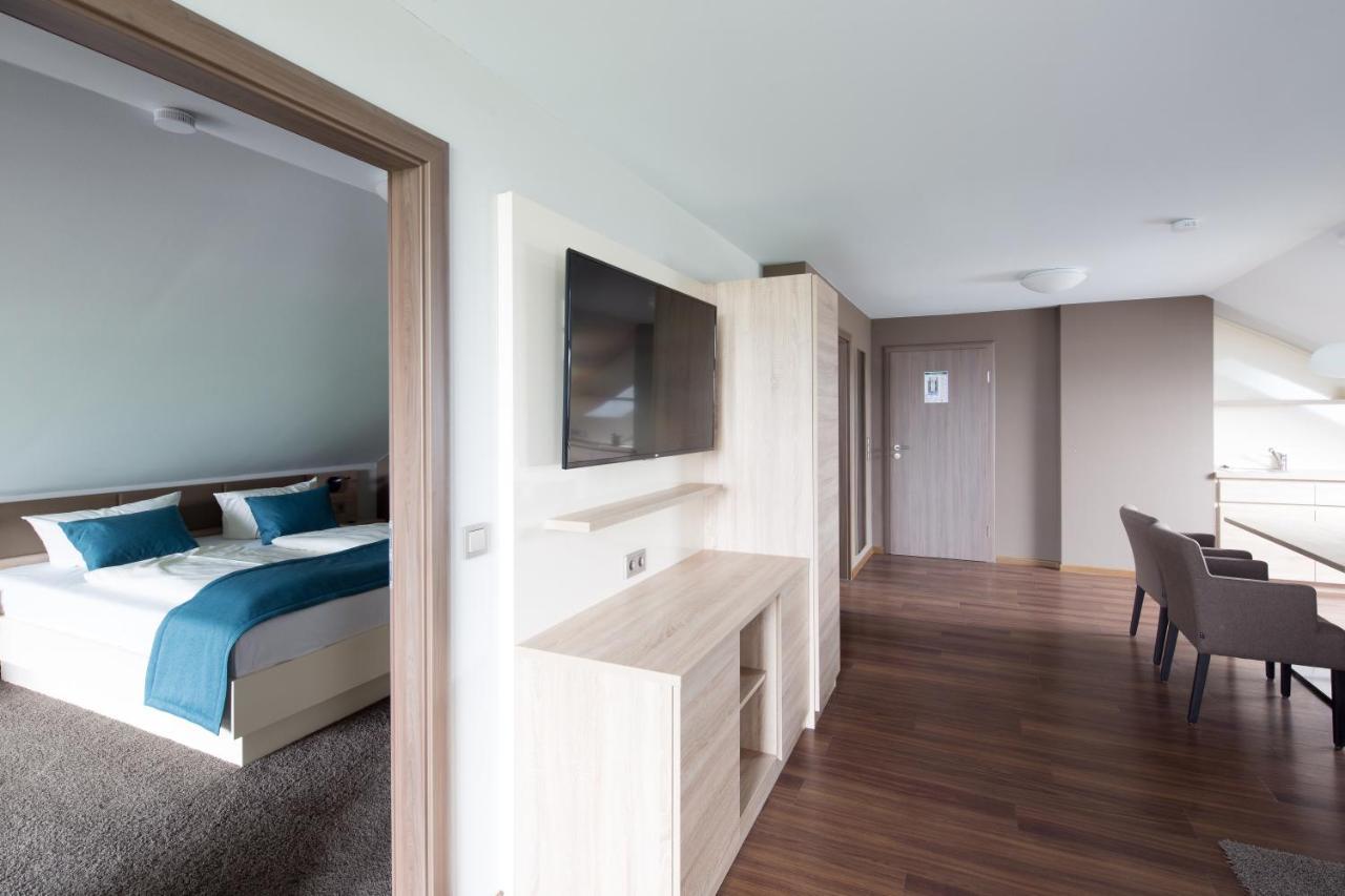 Aramis Tagungs- Und Sporthotel Gaufelden ภายนอก รูปภาพ